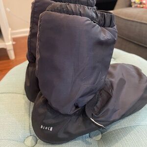 Girls Bloch warm up boots brand new, never worn